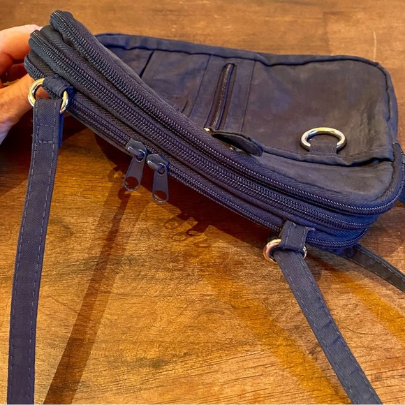 💥Multi Sac Crossbody💥 NWOT - Picture 9 of 16